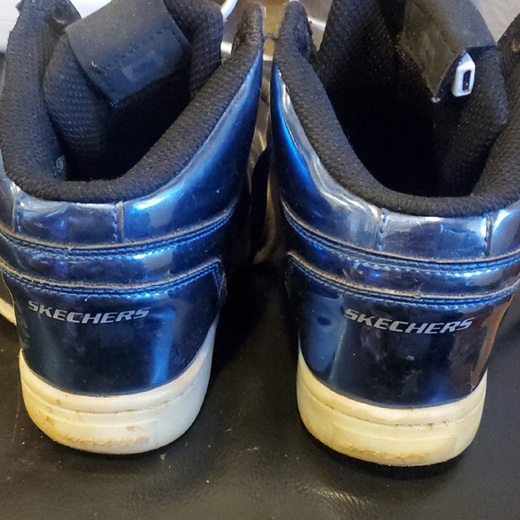 Skechers Blue High-Top Sneakers with Padded Tongue and Contrasting Laces - Picture 3 of 7